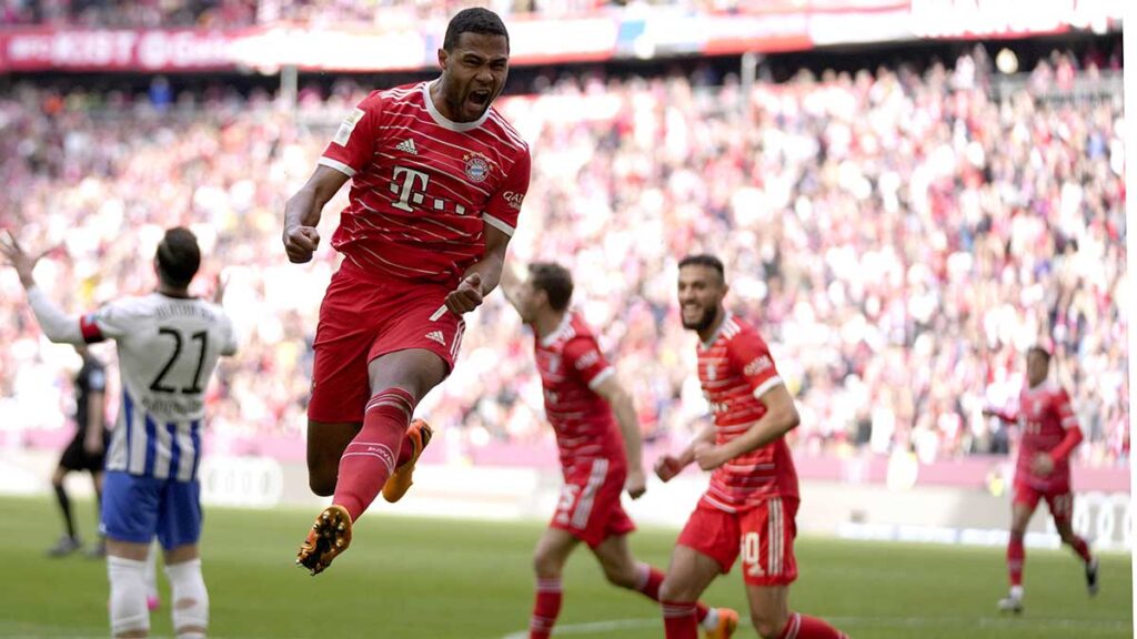 Serge Gnabry festeja tras anotar el primer gol del Bayern Munich. Reuters