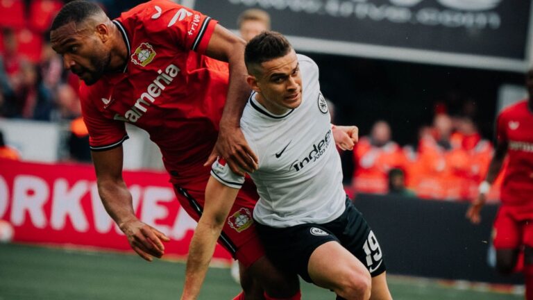 Frankfurt vuelve a perder y Santos Borré acumula dos meses sin goles en Alemania