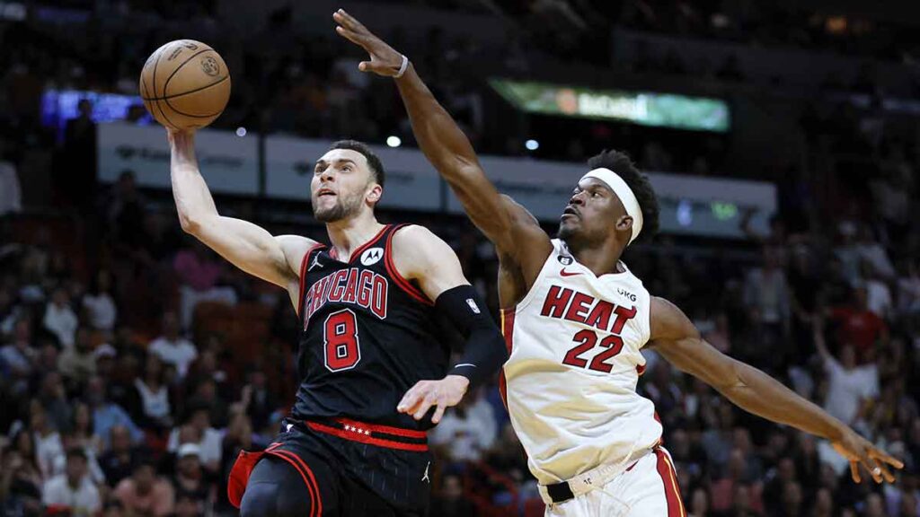 Cardiaca remontada del Heat sobre los Bulls los colocan en playoffs