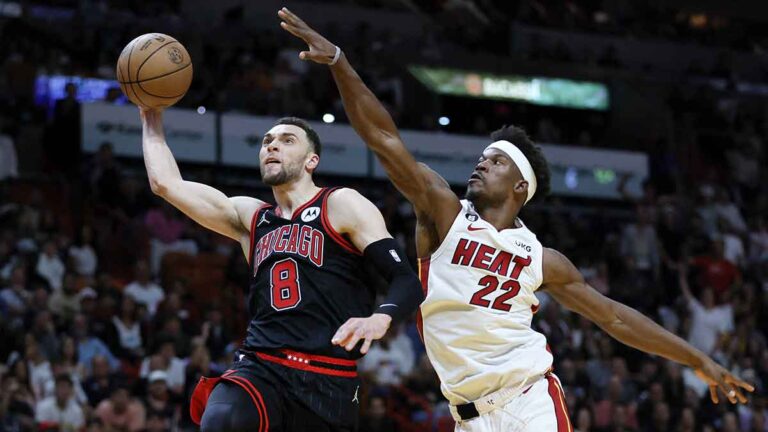 Cardíaca remontada del Heat sobre los Bulls los colocan en playoffs
