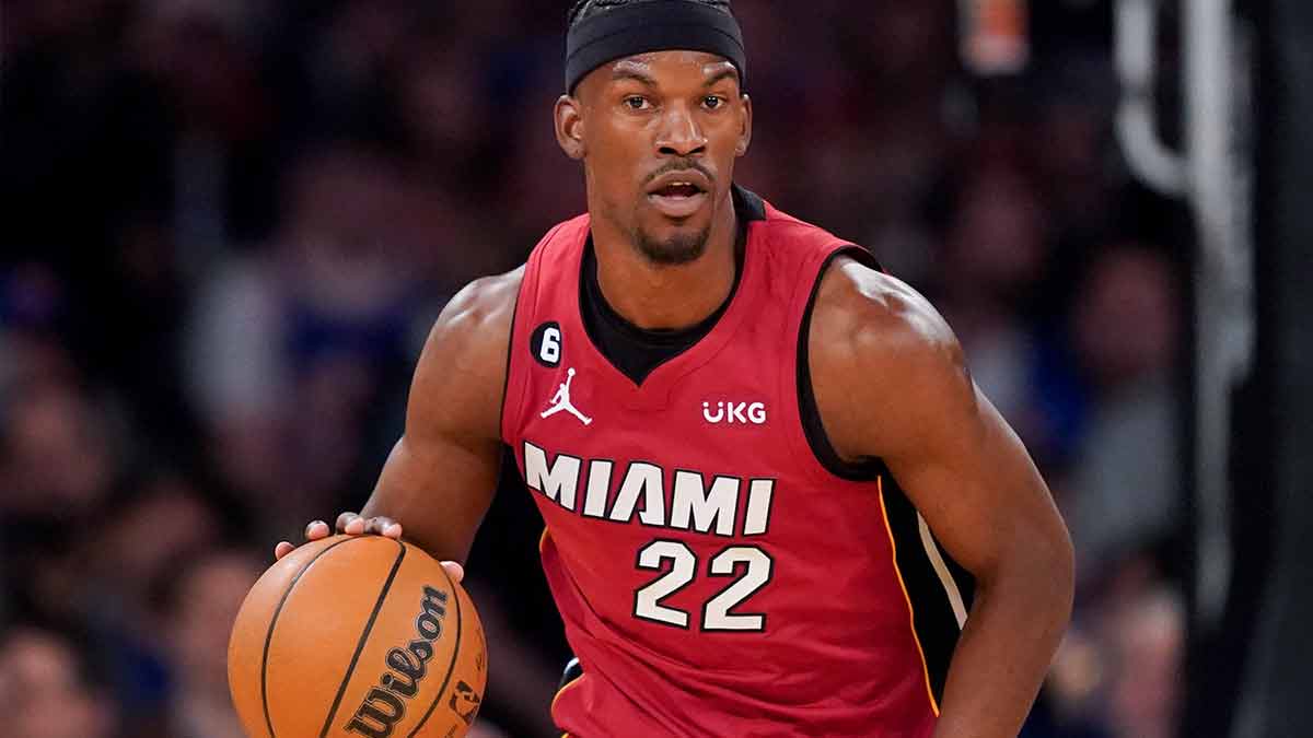 Jimmy Butler lleva al Heat a conseguir victoria en inicio de