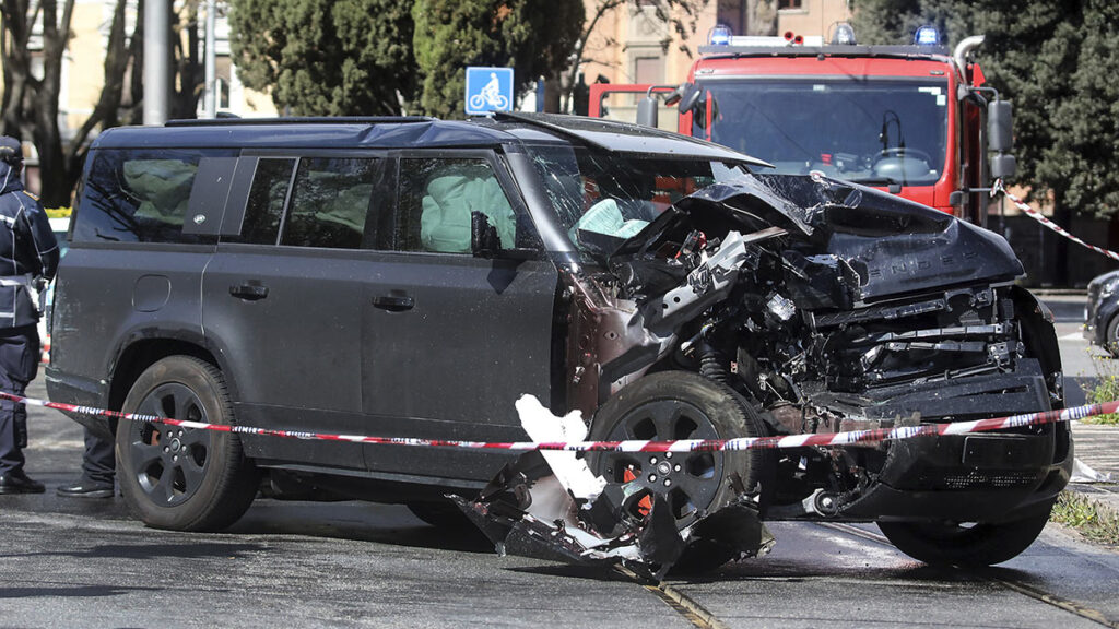 La camioneta de Ciro Immobile uedó destrozada. AP