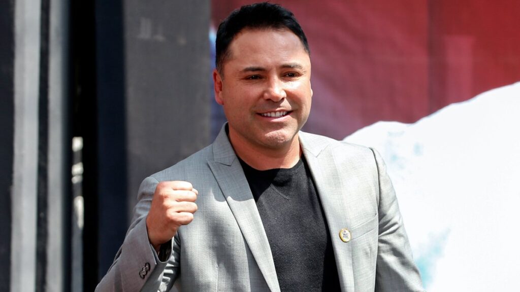 Oscar de La Hoya arremete contra Dana White en una entrevista por sus declaraciones en contra del boxeo