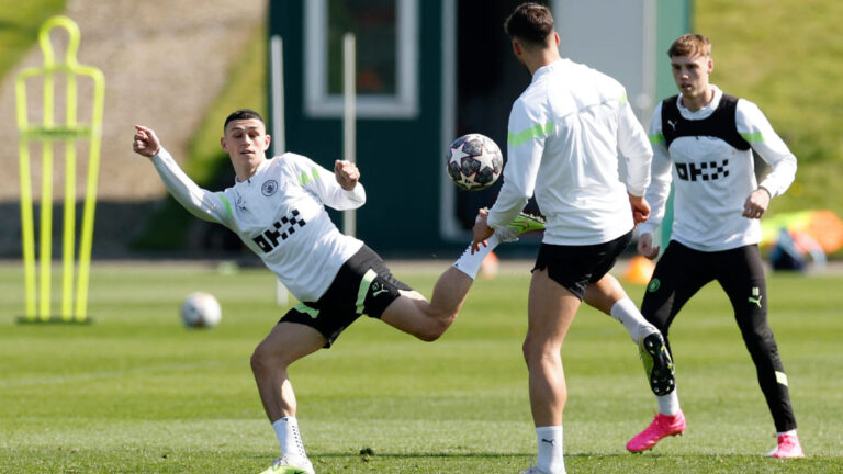 Phil Foden, de vuelta a los entrenos con el City