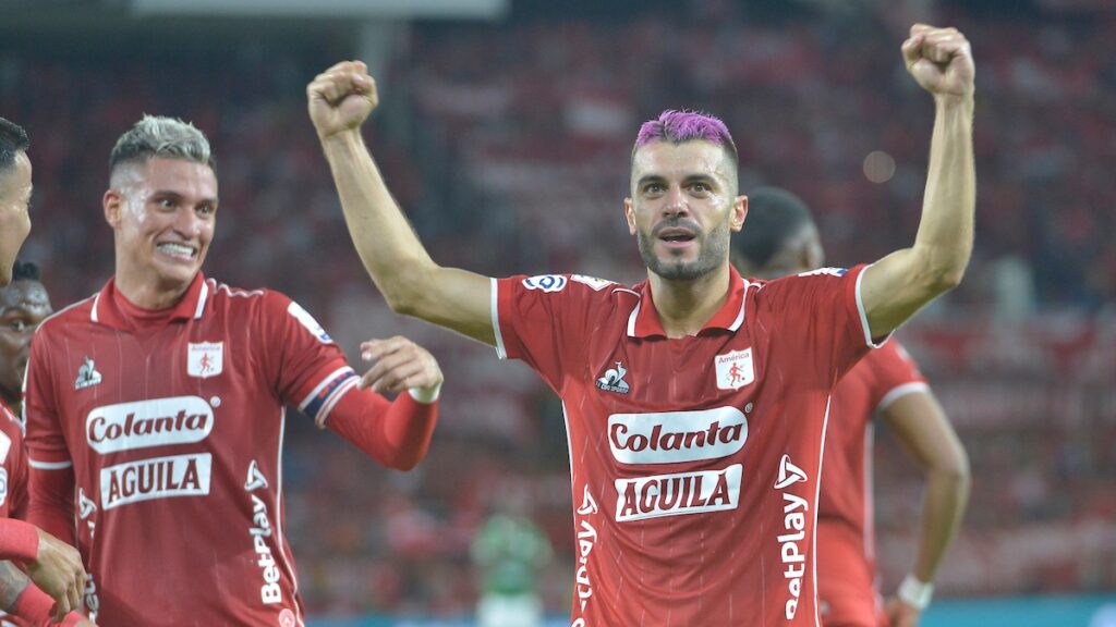 Falque celebra su gol en la victoria de América 5-2 sobre Cali. VizzorImage