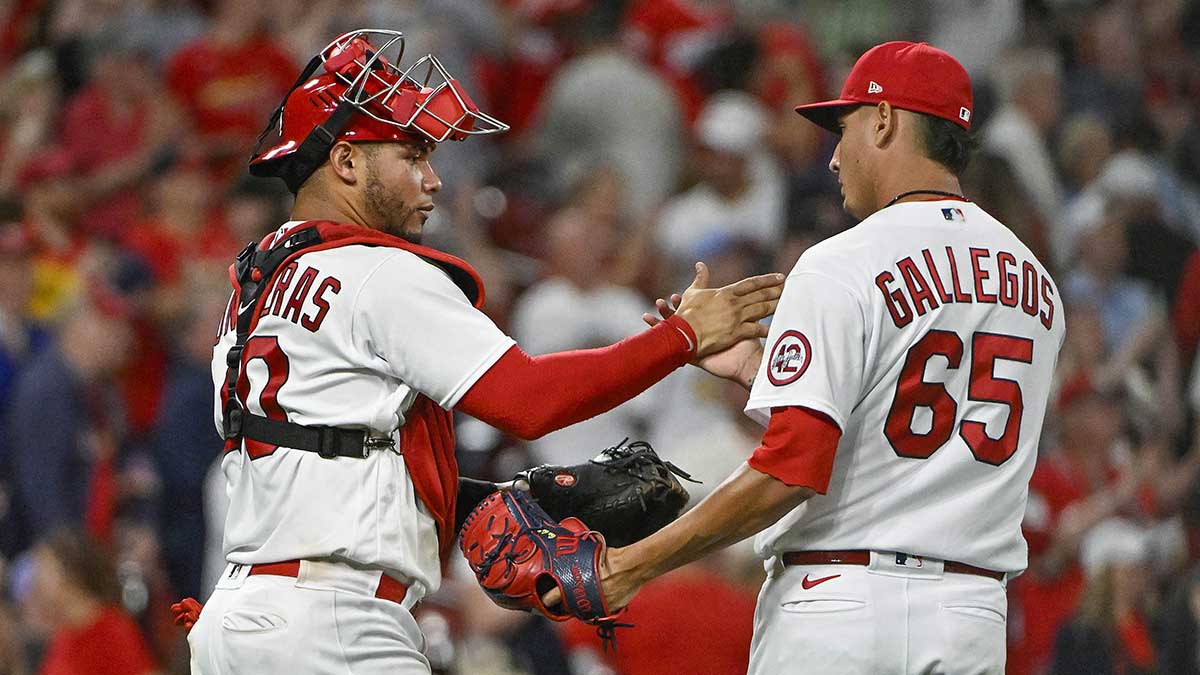 Betts impulsa 4 en triunfo de Dodgers 7-3 sobre Cachorros