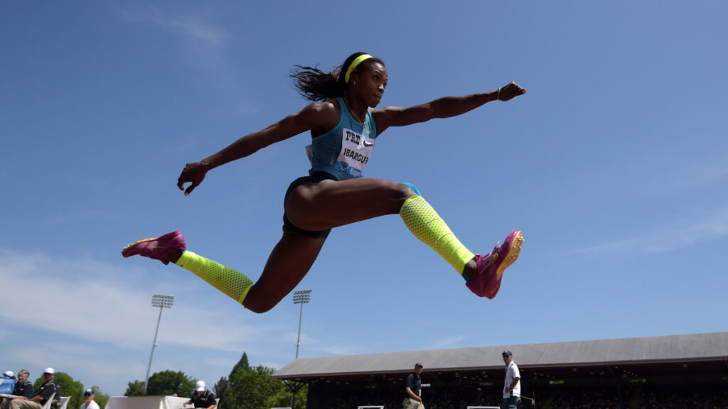 Caterine Ibargüen, en una competencia. - @Diamond_League.