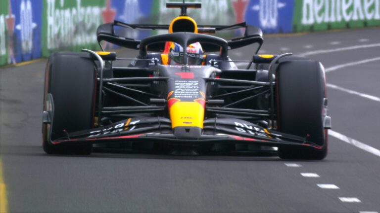 Max Verstappen gana la pole position en el GP de Australia y Checo Pérez largará último