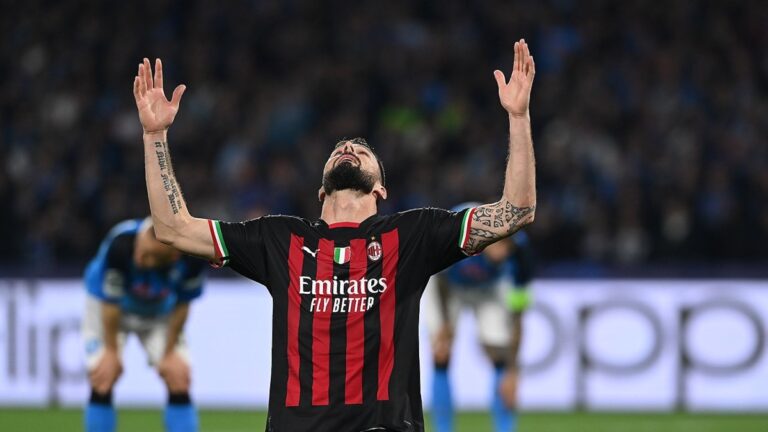 Milan aguanta el rigor de Napoli y vuelve a las semis de Champions 16 años después