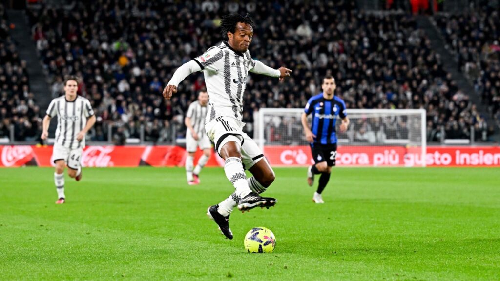 Cuadrado anota en el empate 1-1 entre Juventus e Inter.