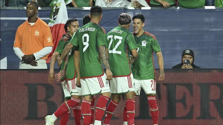 La selección mexicana rompe el cero contra Estados Unidos