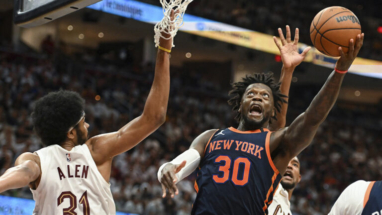 Los Knicks dieron una cruel bienvenida a los Cavaliers en su vuelta a los playoffs