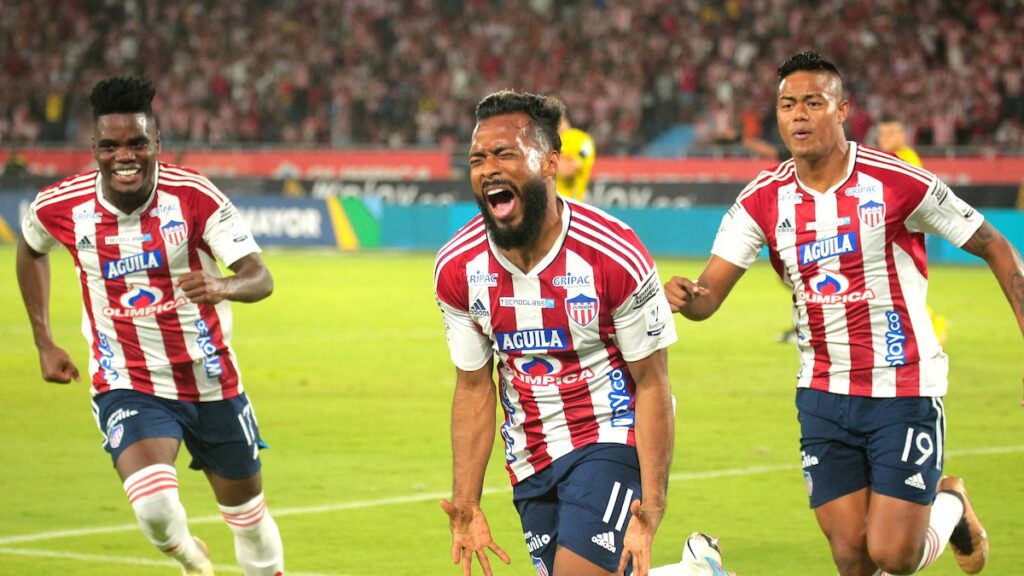 'Cariaco' González celebra su gol. - Vizzor Image.