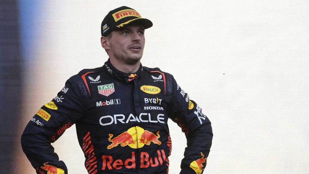 Max Verstappen da las razones por las cuales no venció en Bakú. Reuters