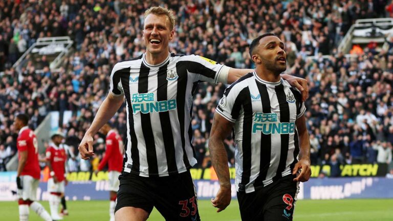 El Newcastle le hace la “diablura” al Manchester United y se afianza en puesto de Champions League