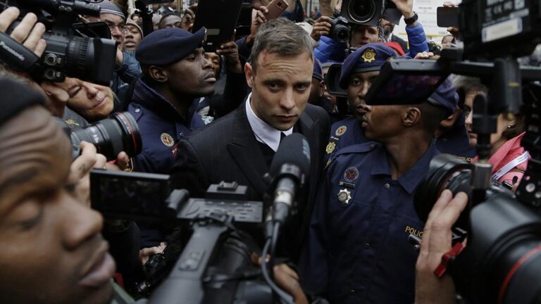 Abogados de Pistorius pedirán nueva audiencia de libertad