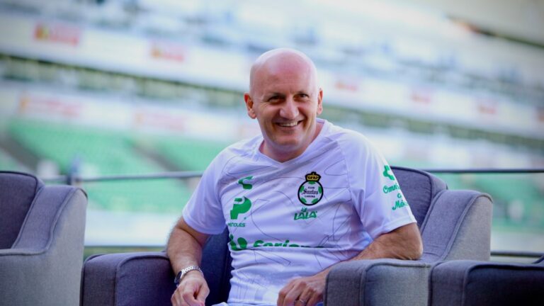 Pablo Repetto: “Es un orgullo estar en Santos, hay que poner al club en el lugar que merece por su historia”