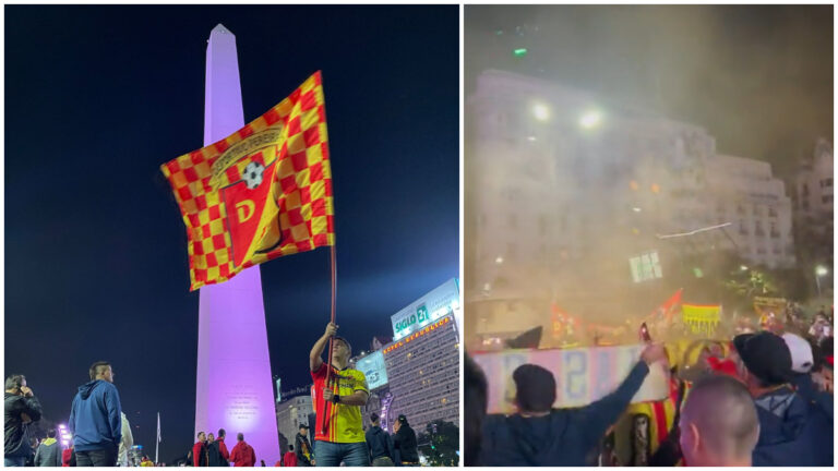 Hinchas del Deportivo Pereira se toman el Obelisco de Buenos Aires antes de partido contra Boca Juniors