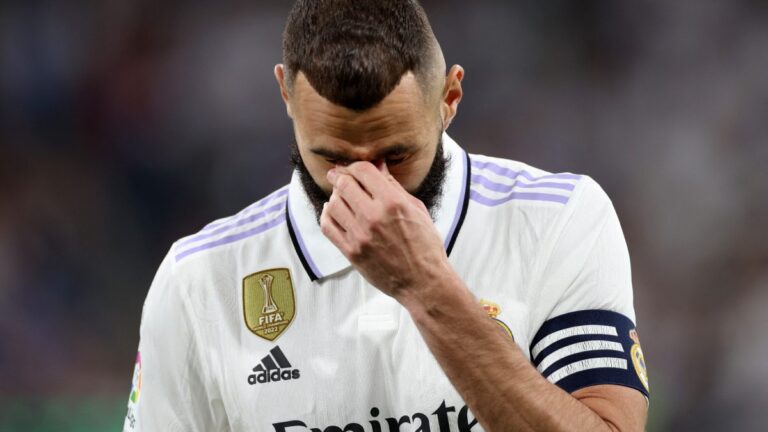 Un golazo de Samuel Chukwueze deja sin liga al Real Madrid, en una dolorosa derrota ante el Villarreal