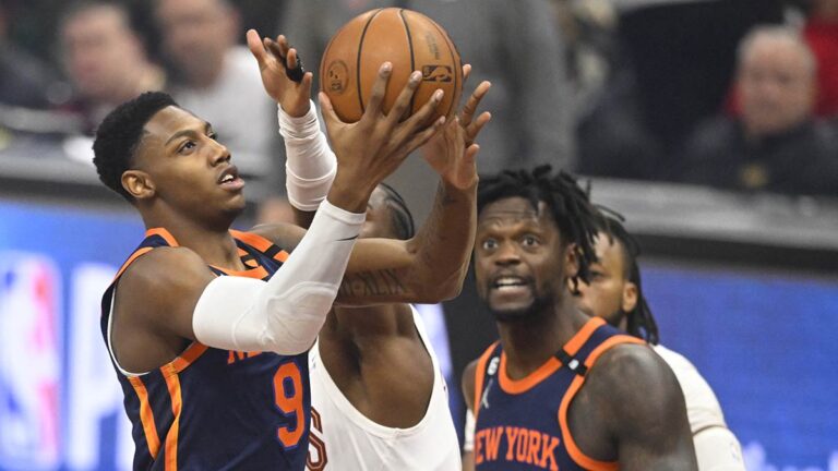 Los Knicks sobreviven la lesión de Julius Randle y avanzan a la segunda ronda de los NBA Playoffs por primera vez desde el 2013