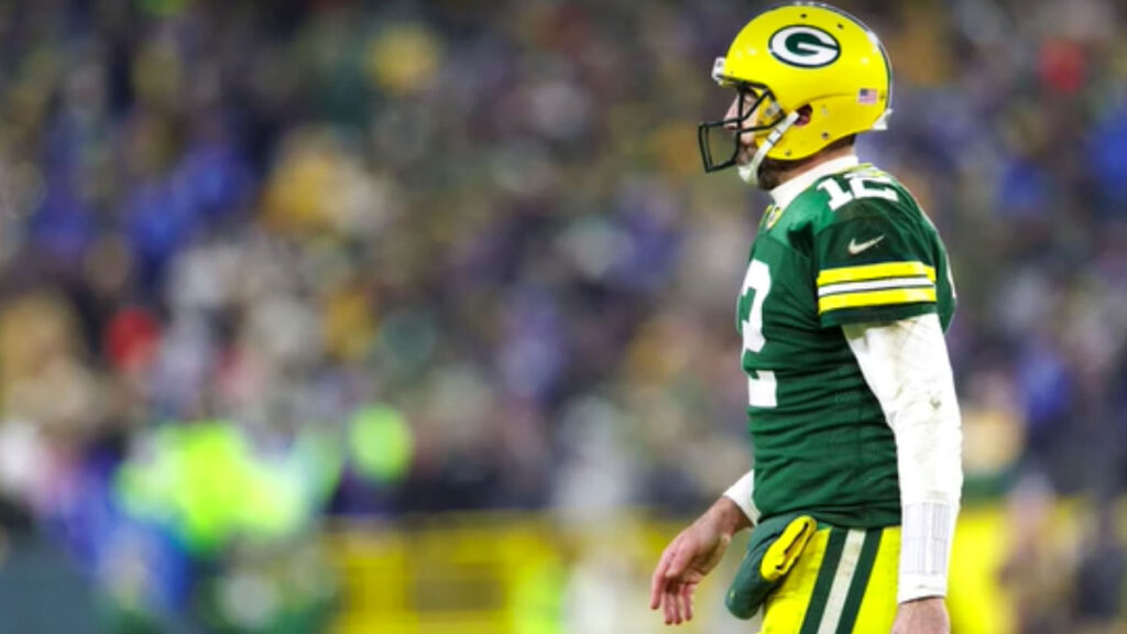 Aaron Rodgers se despide de los Packers con emotivo mensaje | Reuters
