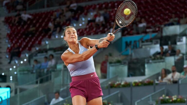 María Camila Osorio se despide del WTA 1.000 de Madrid tras una dura batalla ante Sabalenka