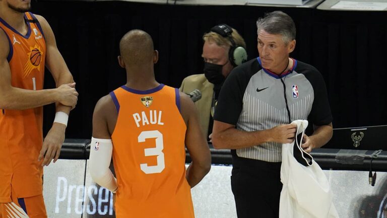 Scott Foster, la peor pesadilla de Chris Paul, estará en el Juego 2 entre Suns y Clippers