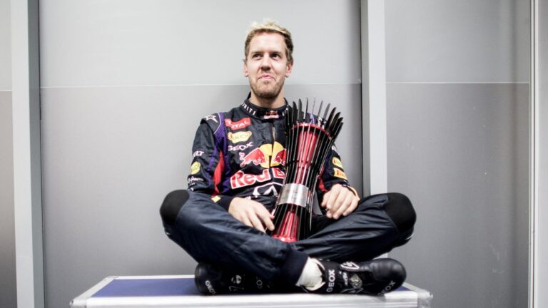 Rumores ponen a Sebastian Vettel como el posible sustituto de Helmut Marko en Red Bull