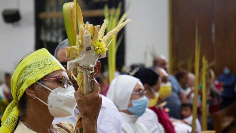 Frases de Semana Santa para compartir por Whatsapp con familiares y amigos hoy