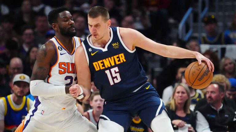 Nikola Jokić lidera a los Nuggets que ponen contra las cuerdas a los Suns en la serie