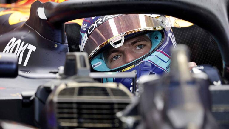 Max Verstappen domina las libres tres sobre Charles Leclerc y Checo Pérez