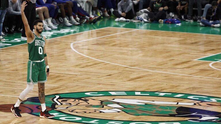 Un Jayson Tatum en ‘modo bestia’ pone a los Celtics en la final de conferencia