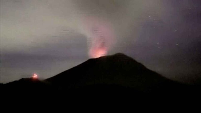 Continúa la actividad del volcán Popocatépetl; se alerta a la población a mantener precauciones