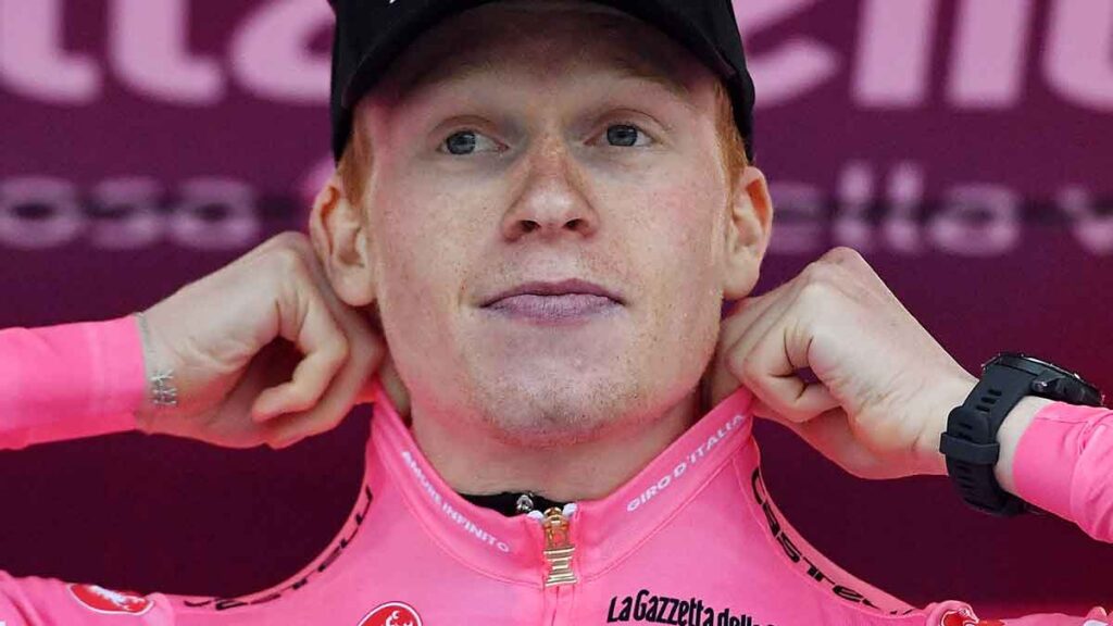 Andreas Leknessund asalta el liderato del Giro de Italia. Reuters