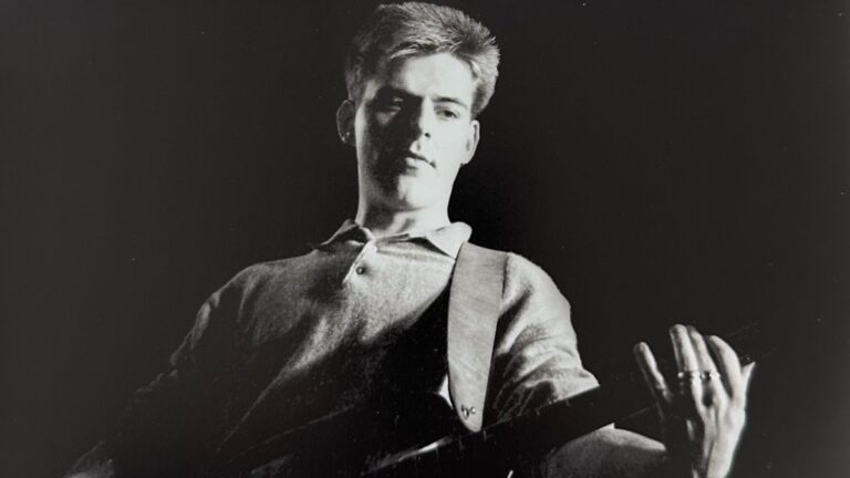 Muere Andy Rourke a los 59 años; ¿de qué falleció el bajista de la legendaria banda inglesa The Smiths?