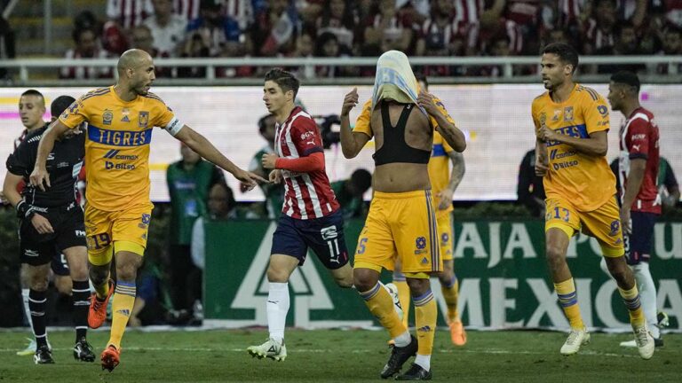 El dramático gol de Guido Pizarro que le da la remontada a Tigres sobre Chivas