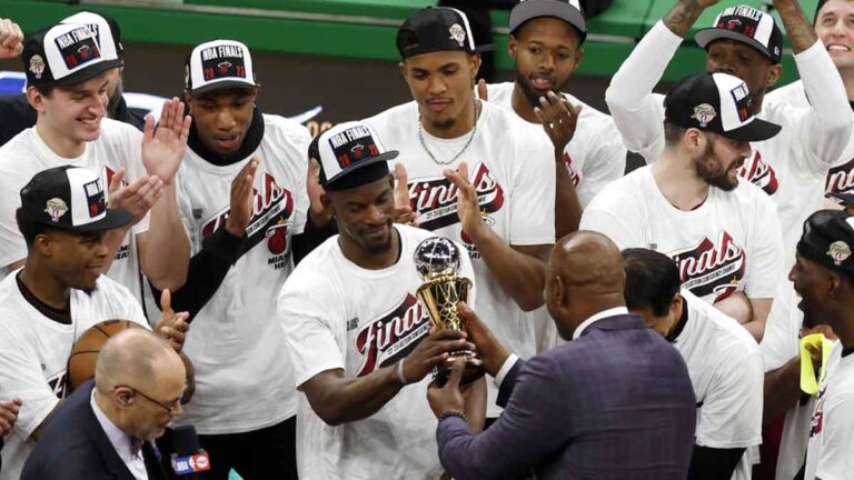 El Miami Heat rompe la maldición del Play-in y llega a las Finales