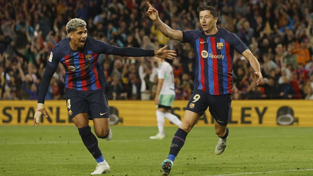 Barcelona celebraba un gol anulado. Reuters
