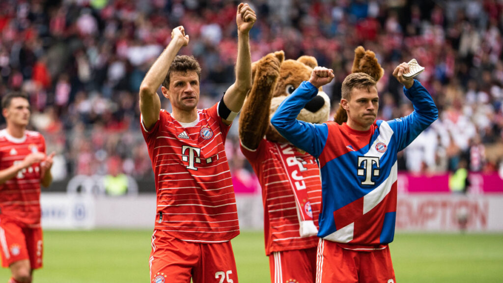 Jugadores del Bayern Múnich celebra la victoria. - @FCBayern.