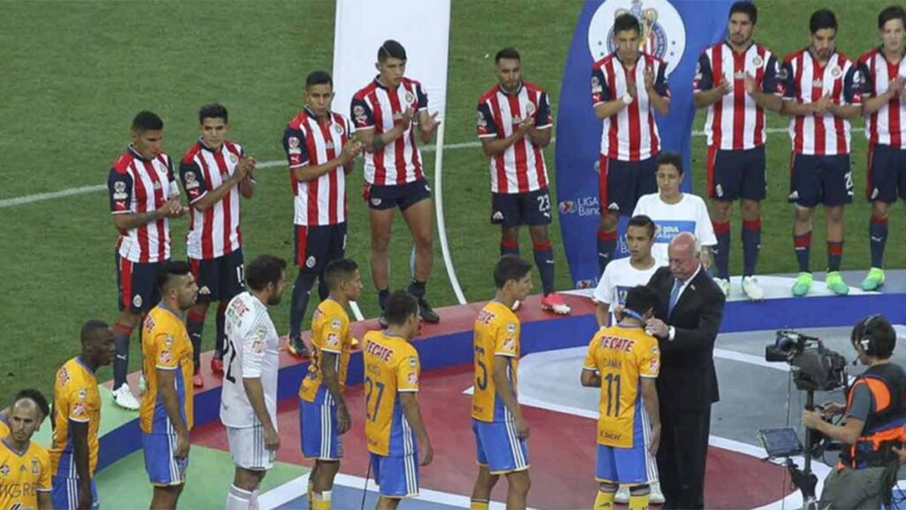 Chivas vs Tigres. Imago 7