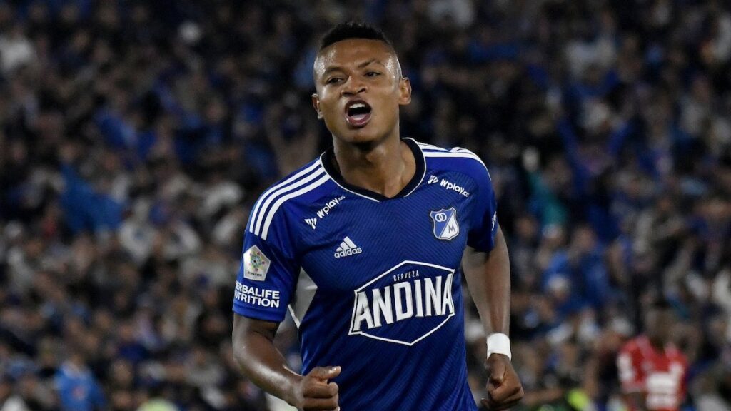 Óscar Cortés celebra un gol con Millonarios. - Vizzor Image.