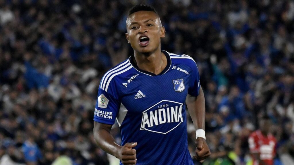 Óscar Cortés celebra un gol con Millonarios. - Vizzor Image.