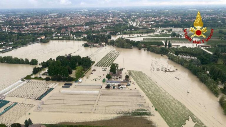 Alerta roja por el clima previo al GP de Emilia Romagna: evacúan el circuito por amenaza de inundaciones