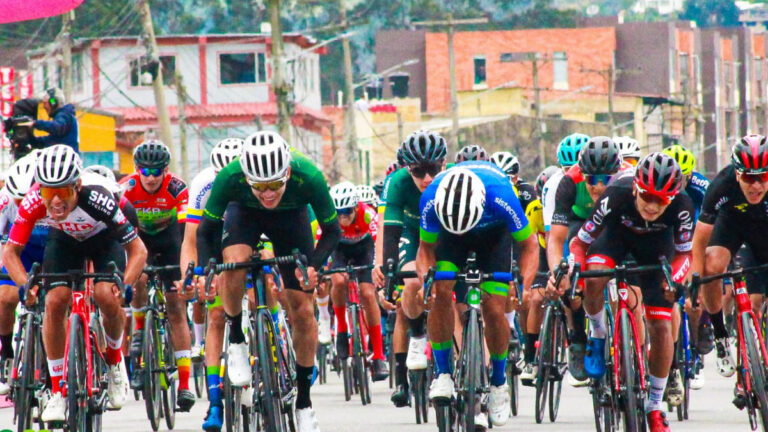 Anderson Arboleda gana la etapa 3 de la Vuelta de la Juventud en un final de ‘foto finish’