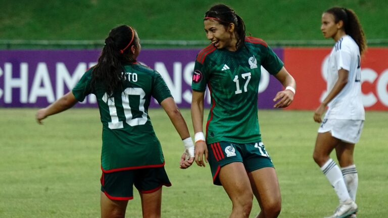 La selección mexicana femenil golea a Costa Rica y se mete a semifinales con marca perfecta