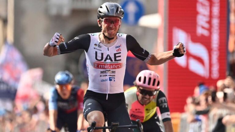 Brandon McNulty gana la Etapa 15 del Giro y Bruno Armirail llega a la última semana como líder