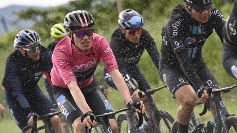Giro de Italia, etapa 7: resumen, comentarios y clasificaciones del primer día de montaña