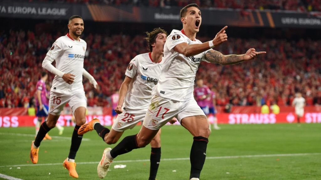 Lamela celebra su gol para darle el paso a Sevilla a la final de Europa League.
