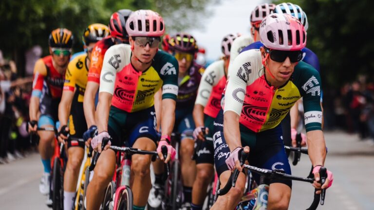 Clasificación general tras la etapa 4 del Giro de Italia: los colombianos ascienden y hay nuevo líder