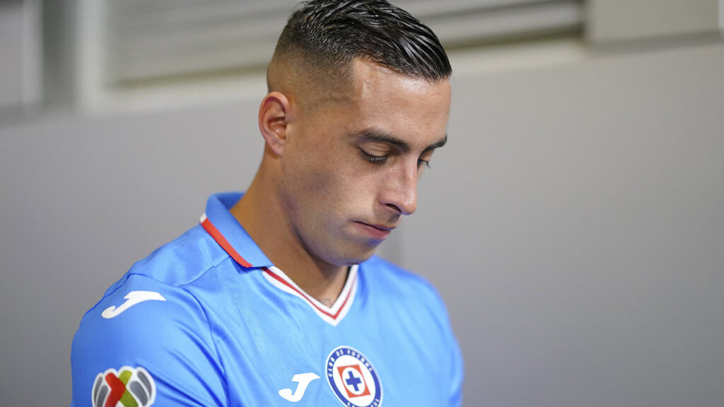 Cruz Azul anuncia la salida de Ramiro Funes Mori
